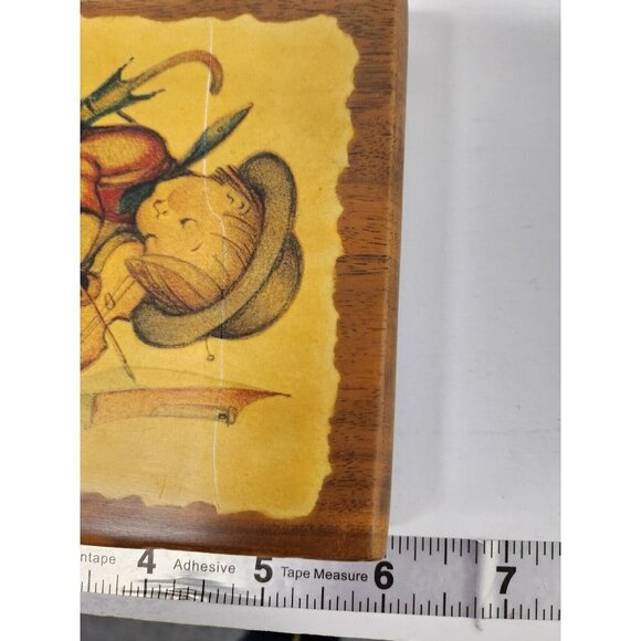 Vintage Emil Fink Verlag M.I. Hummel The Little Fiddler Wood Wall Plaque 1950s - Picture 5 of 6
